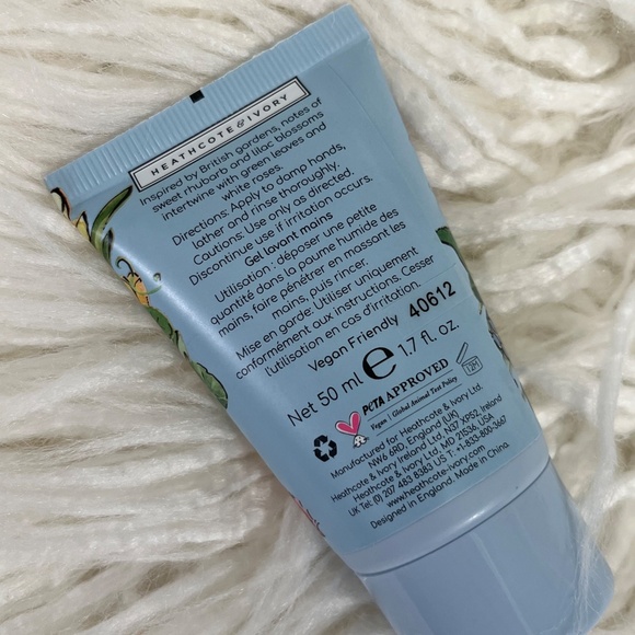 Heathcote & Ivory "Shea butter hand cream & Exfoliating hand wash in Floral" NWT - Picture 3 of 3